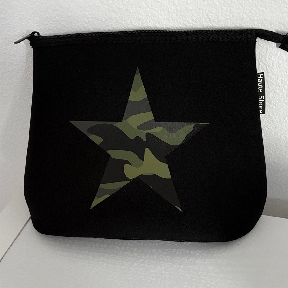 HAUTE SHORE Black Pouch with Camouflage Star